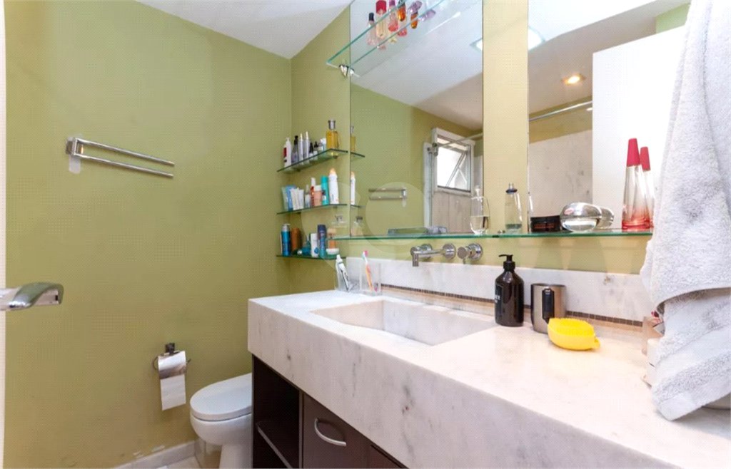 Apartamento para alugar com 3 quartos, sendo 1 suíte, em Água Branca, São Paulo, SP