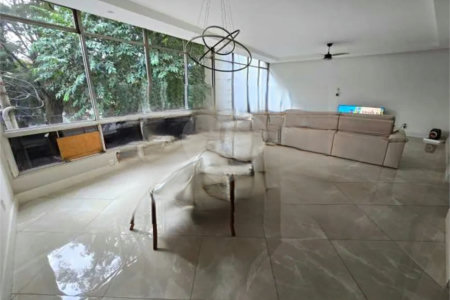 Apartamento à venda com 3 quartos, sendo 2 suítes, em Tijuca, Rio de Janeiro, RJ