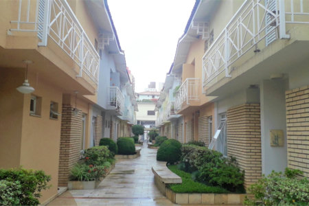Casa à venda com 3 quartos, sendo 1 suíte,  no condomínio Jardim das Palmas, São Paulo - SP