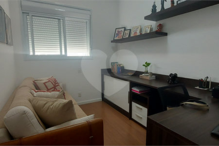 Apartamento à venda com 3 quartos, sendo 1 suíte, em Vila Lucy, Sorocaba, SP