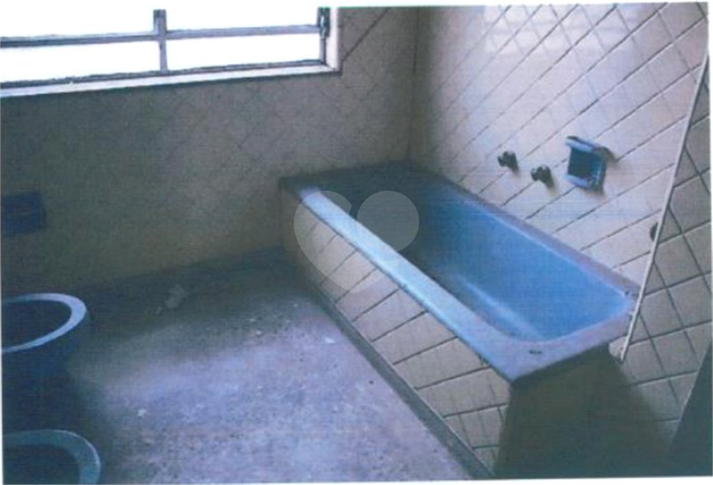 Casa à venda com 3 quartos, sendo 1 suíte, em Vila Mariana, São Paulo, SP