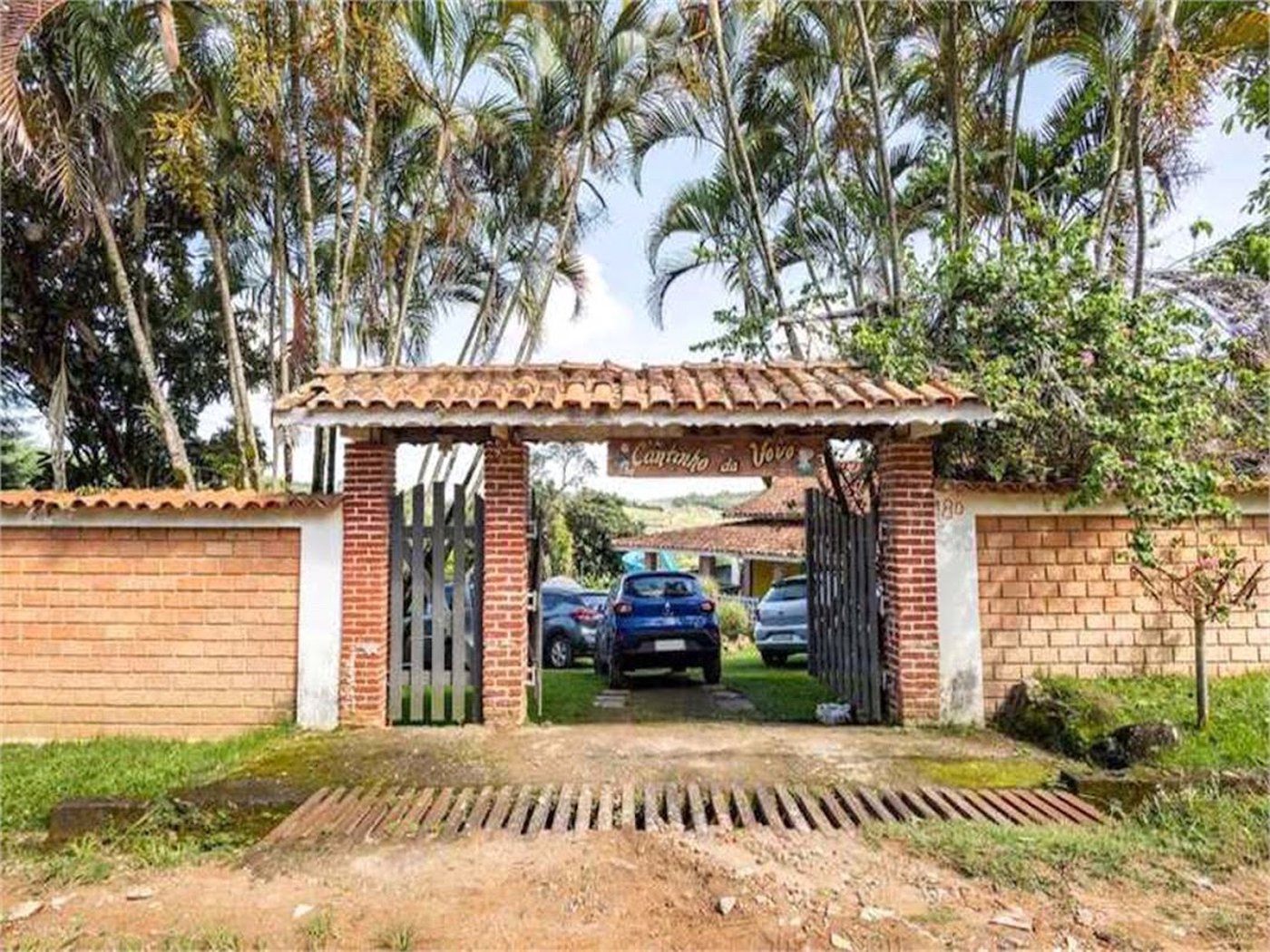 Casa com 3 dormitórios à venda, 276 m² por R$ 700.000,00 - Vitória Régia - Atibaia/SP