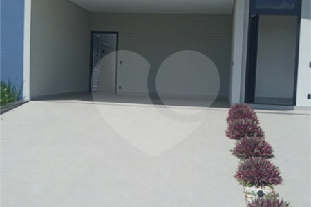 Casa à venda com 3 suítes no condomínio Jardim Residencial Dona Lucilla, Indaiatuba - SP