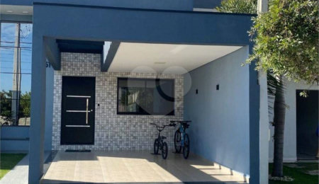 Casa à venda com 3 quartos, sendo 1 suíte,  no condomínio Vila Rica, Indaiatuba - SP
