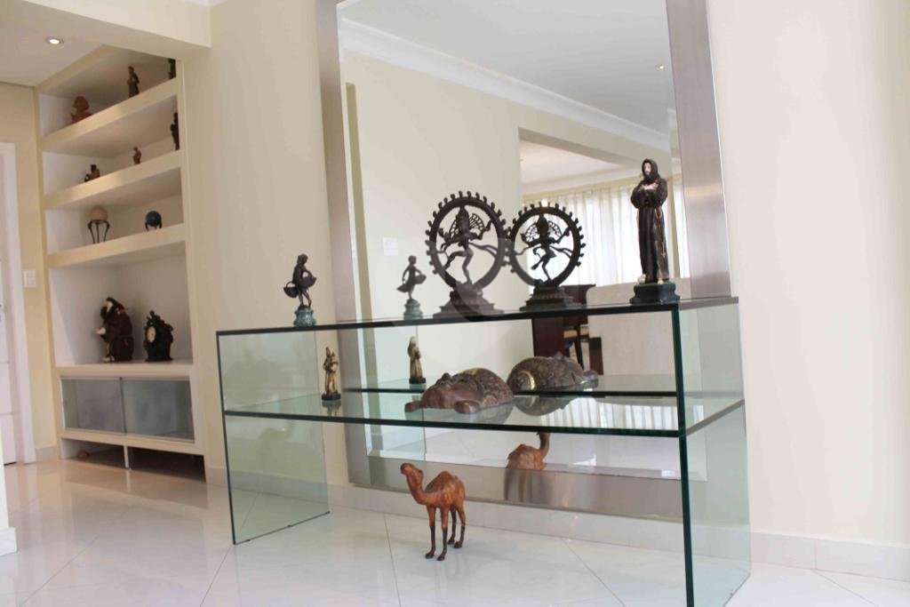 Casa Térrea à venda ou para alugar com 3 suítes em Brooklin Velho, São Paulo, SP