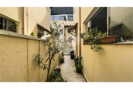 Prédio à venda com 5 quartos em Santa Teresinha, São Paulo, SP