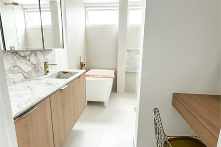Apartamento à venda com 4 suítes em Vila Cordeiro, São Paulo, SP