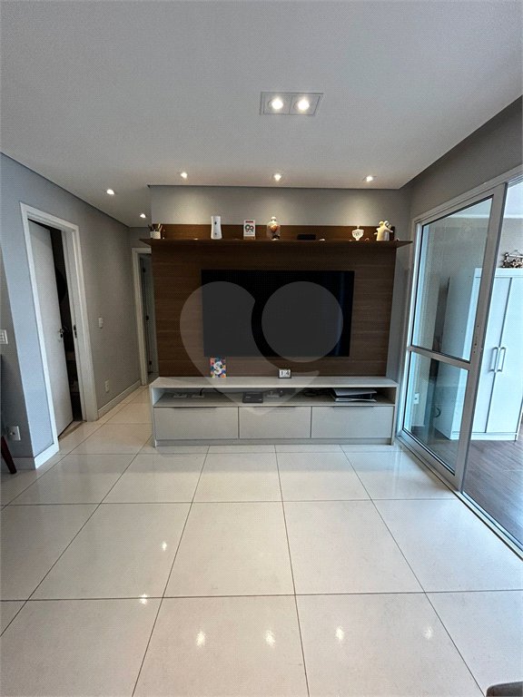 Apartamento à venda com 2 suítes em Jardim Flor da Montanha, Guarulhos, SP