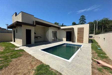 Casa à venda com 3 quartos, sendo 1 suíte, em Jardim Paraíso da Usina, Atibaia, SP