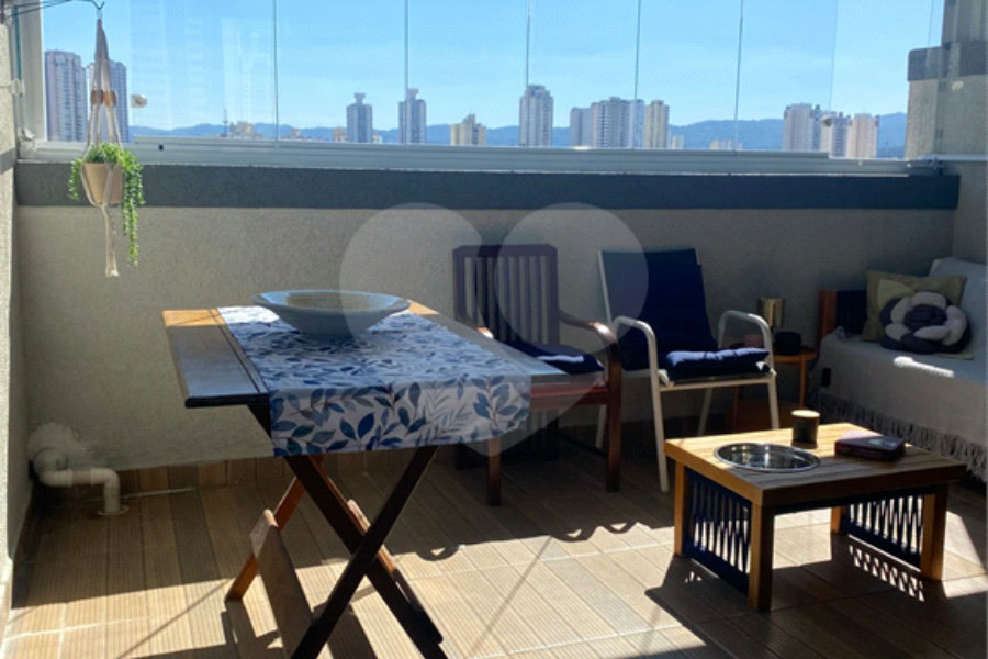 Casa à venda com 2 suítes em Santana, São Paulo, SP