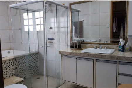Casa à venda com 5 quartos, sendo 1 suíte, em Chácara Belenzinho, São Paulo, SP
