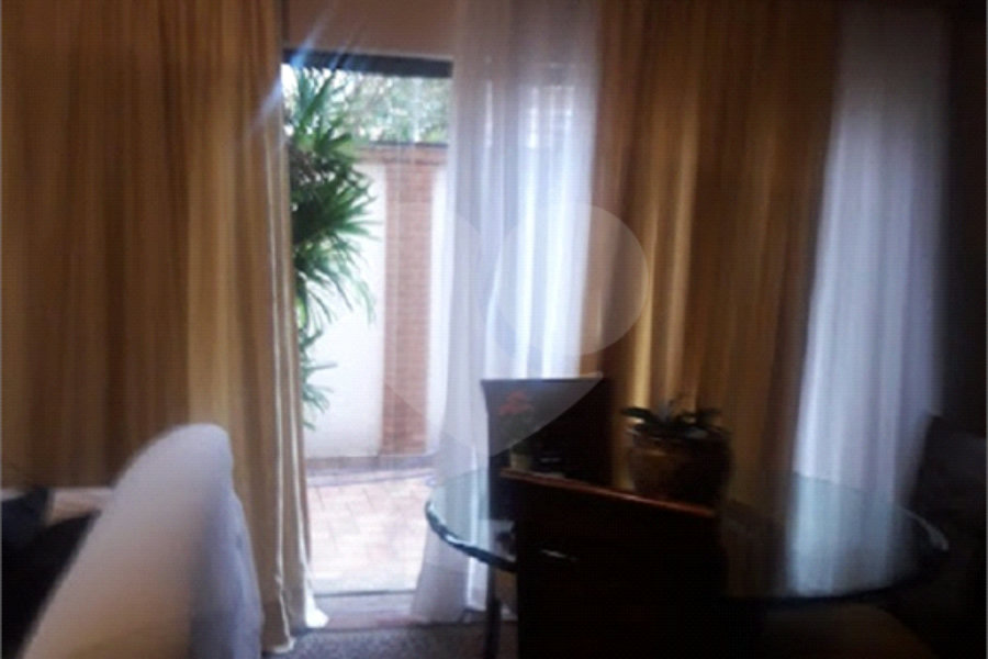Sobrado à venda com 3 quartos, sendo 1 suíte, em Jardim França, São Paulo, SP