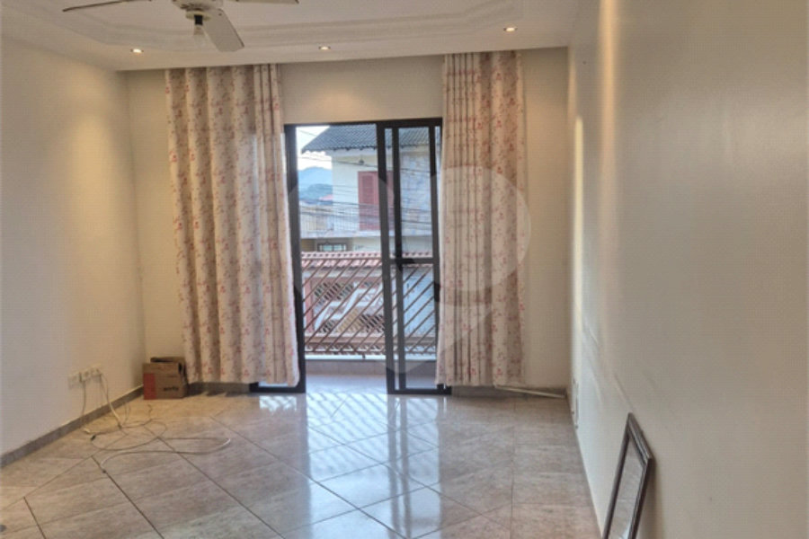 Sobrado à venda com 3 quartos, sendo 1 suíte, em Vila Bonilha, São Paulo, SP
