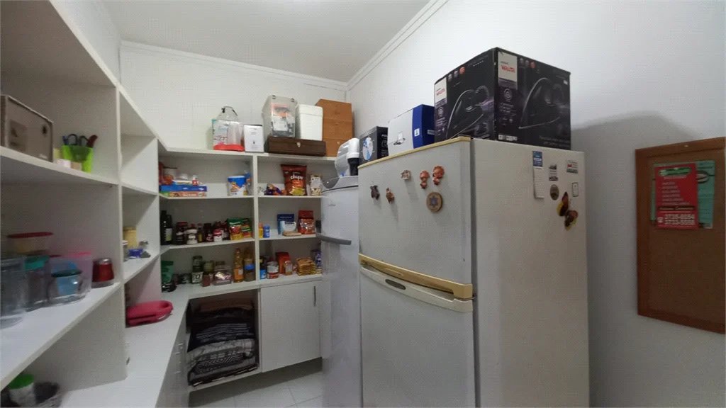 Sobrado à venda com 3 quartos, sendo 1 suíte,  em Vila Gomes, São Paulo, SP