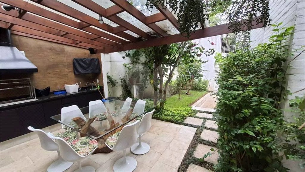 Casa à venda com 3 suítes no condomínio Metropolitan, São Paulo - SP