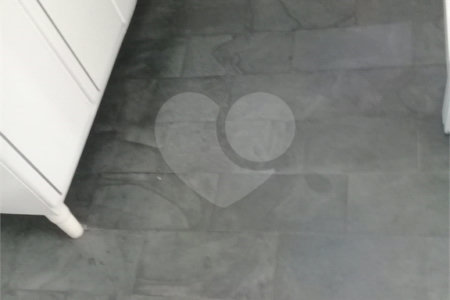 Sobrado à venda com 4 quartos, sendo 2 suítes,  em Jardim Regina, Indaiatuba, SP