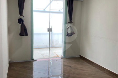 Casa à venda com 4 quartos, sendo 2 suítes, em Cambuci, São Paulo, SP
