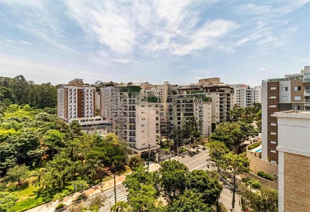 Apartamento à venda com 3 quartos, sendo 1 suíte, em Cidade São Francisco, São Paulo, SP