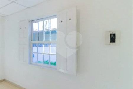 Imóvel Comercial e Residencial à Venda na Avenida Guarulhos – 285,95 m²