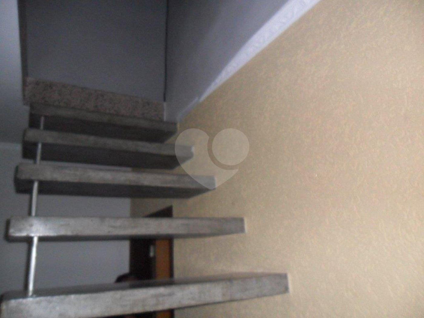 Sobrado à venda com 3 quartos, sendo 1 suíte, em Vila Romero, São Paulo, SP