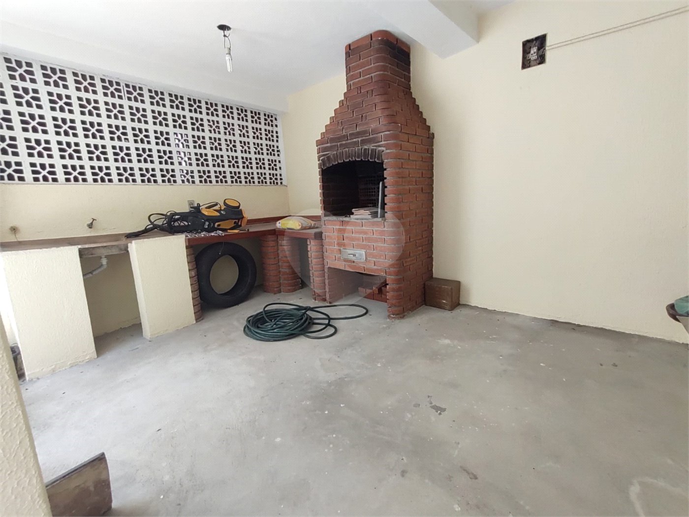 Sobrado à venda com 4 quartos, sendo 2 suítes, em Pedreira, São Paulo, SP