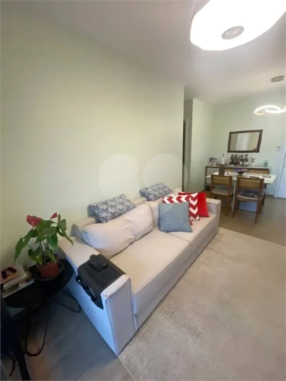 Apartamento à venda com 2 quartos, sendo 1 suíte,  em Ferreira, São Paulo, SP