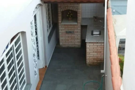Sobrado à venda ou para alugar com 4 quartos, sendo 1 suíte,  em Vila Butantã, São Paulo, SP