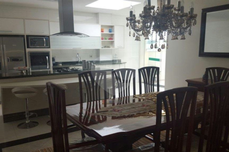 Casa Térrea à venda com 4 quartos, sendo 3 suítes, em Jardim Franca, São Paulo, SP