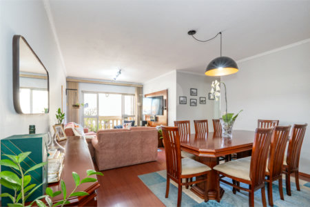 Apartamento à venda com 3 quartos, sendo 1 suíte, em Campo Belo, São Paulo, SP