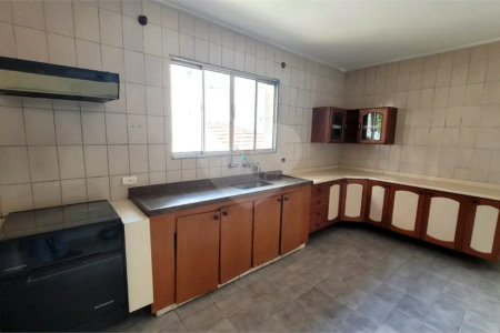 Prédio à venda com 3 quartos em Vila Hamburguesa, São Paulo, SP