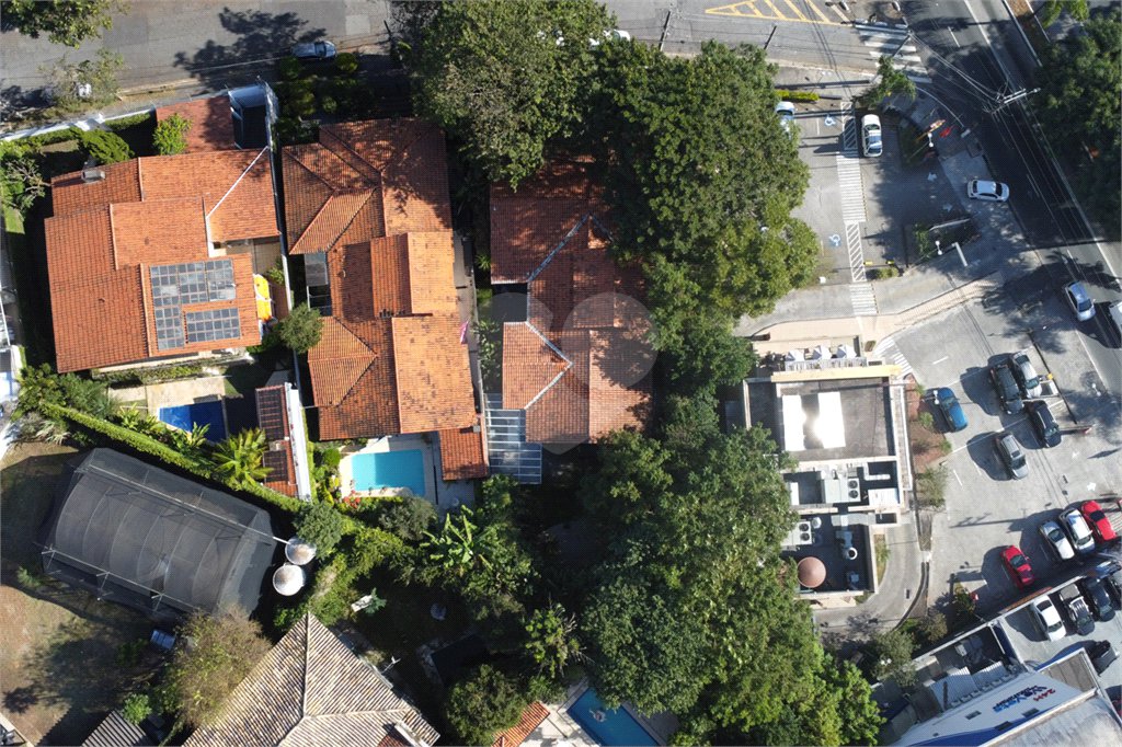 Casa à venda ou para alugar com 3 quartos, sendo 1 suíte, em Butantã, São Paulo, SP