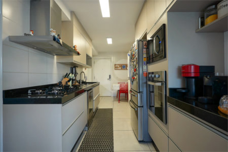 Apartamento à venda com 4 quartos, sendo 2 suítes, em Santo Amaro, São Paulo, SP