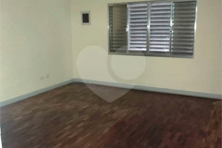 Sobrado à venda com 3 quartos em Jardim Japão, São Paulo, SP