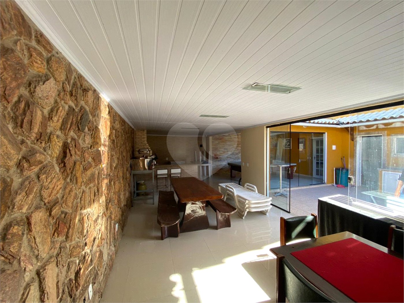 Casa em condomínio à venda com 5 quartos, sendo 4 suítes, em Praia Rasa, Armação dos Búzios, RJ