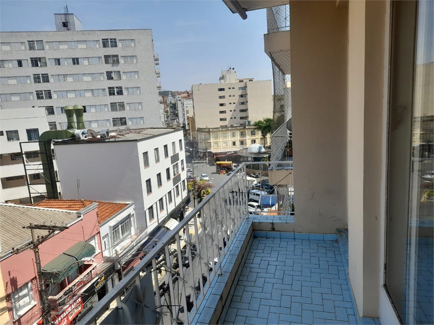 Apartamento à venda com 3 quartos, sendo 1 suíte, no Centro, Serra Negra, SP