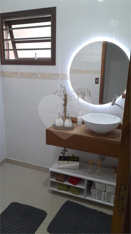 Casa à venda com 3 quartos, sendo 1 suíte,  em Vila Suissa, Mogi das Cruzes, SP