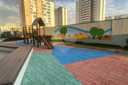 Apartamento à venda com 2 quartos, sendo 1 suíte,  em Vila Rosália, Guarulhos, SP