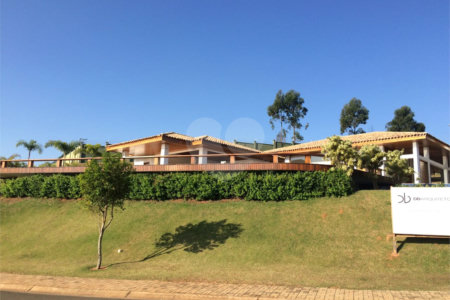 Casa à venda com 5 suítes no condomínio Fazenda da Grama, Itupeva - SP