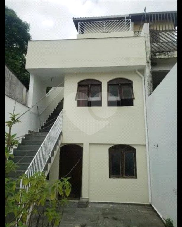 Sobrado à venda com 4 quartos, sendo 1 suíte, em Tremembé, São Paulo, SP