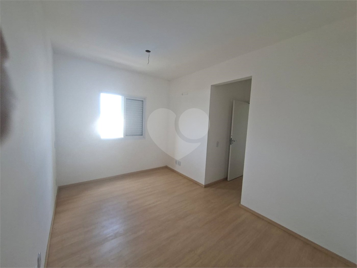 Apartamento à venda ou para alugar com 3 quartos, sendo 1 suíte, em Vila Macia, Itapetininga, SP