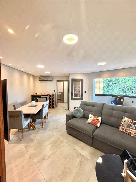 Apartamento à venda com 3 quartos, sendo 1 suíte,  em Vila Paulicéia, São Paulo, SP