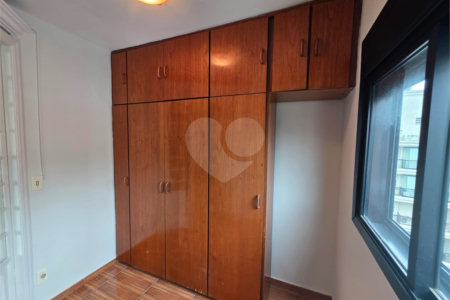 Apartamento à venda com 2 quartos, sendo 1 suíte, em Vila Olímpia, São Paulo, SP