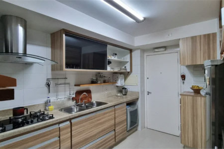 Apartamento à venda com 3 suítes em Jardim Londrina, São Paulo, SP