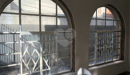Casa à venda com 10 quartos em Santana, São Paulo, SP