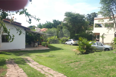 Casa à venda com 2 quartos, sendo 1 suíte,  no condomínio Acmti - Colinas do Mosteiro, Terras de Itaici e Recanto dos Pássaros, Indaiatuba - SP