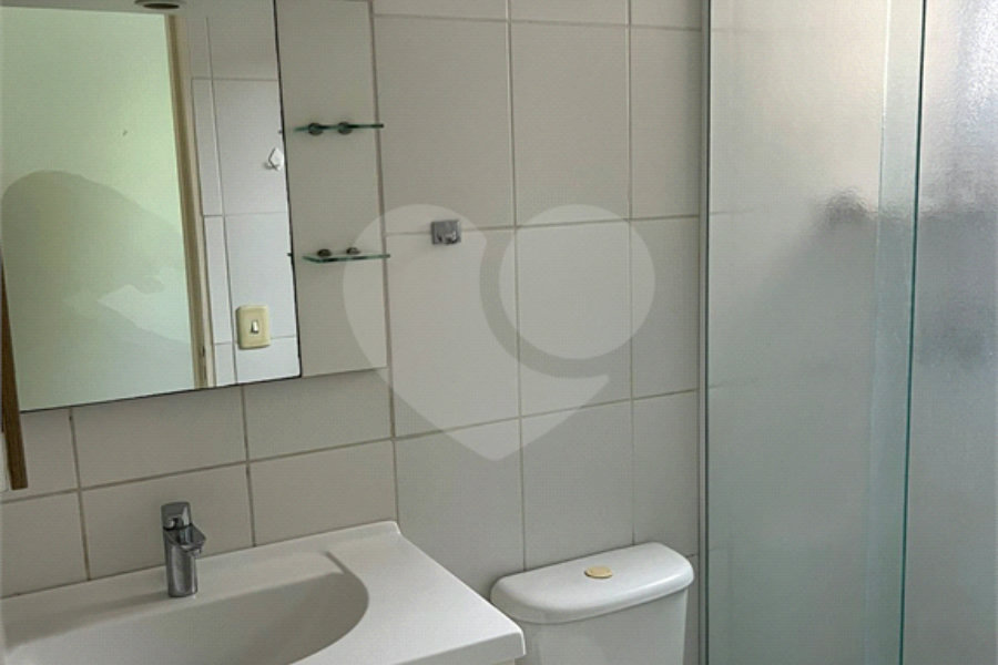 Apartamento à venda com 2 quartos em Bom Retiro, São Paulo, SP