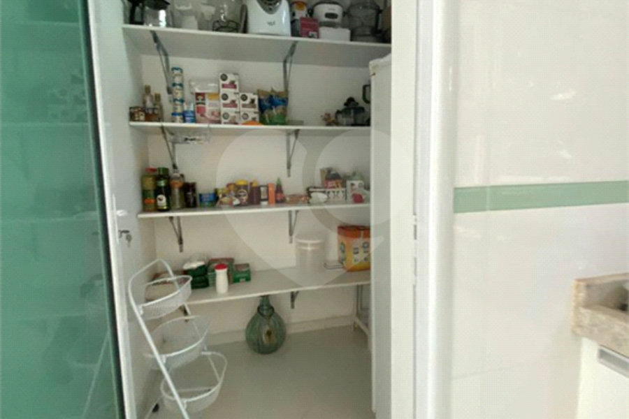 Casa à venda com 3 suítes no condomínio Parque Itatiaia, Mairiporã - SP