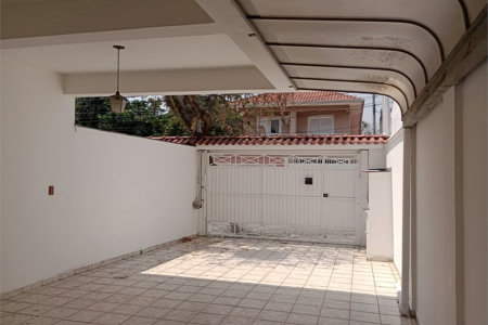 Sobrado à venda com 3 suítes em Vila Inah, São Paulo, SP
