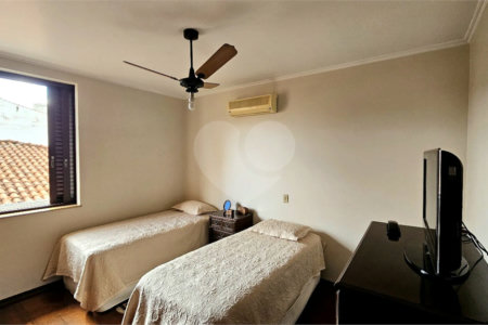 Sobrado à venda com 3 quartos, sendo 1 suíte, em Jardim Sumaré, Ribeirão Preto, SP