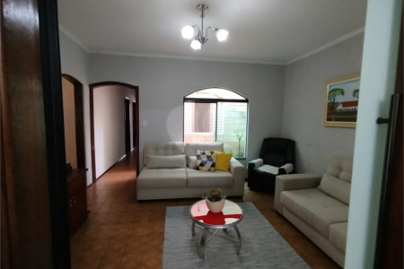 Casa à venda com 3 quartos, sendo 1 suíte, em Jardim Leocádia, Sorocaba, SP